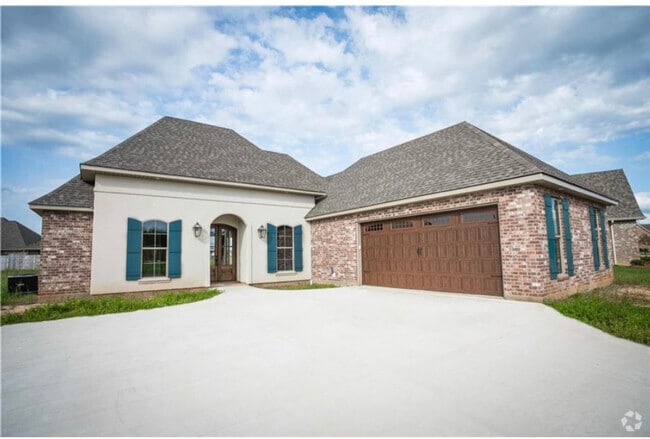 Building Photo - 5906 Settlers Dr Rental