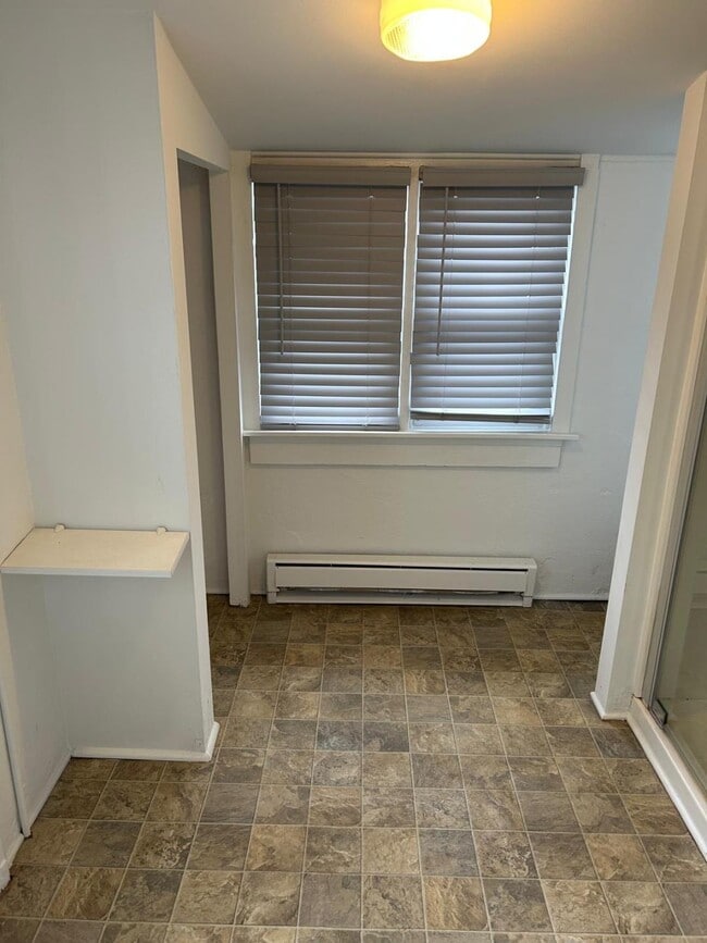 Photo - 2718 E County Line Rd