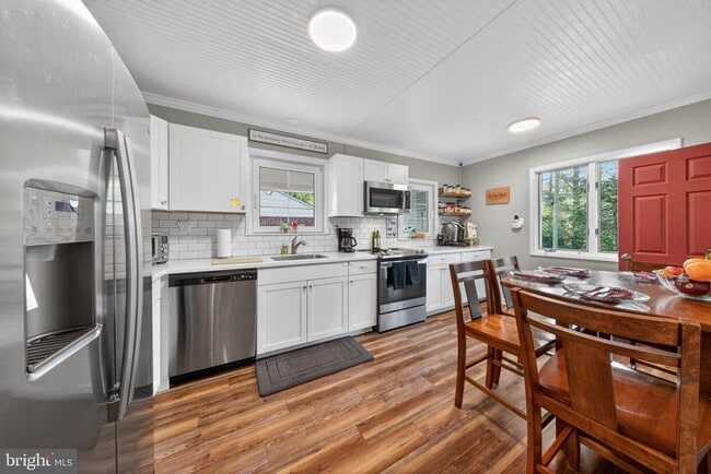 Photo - 120 Homewood Rd