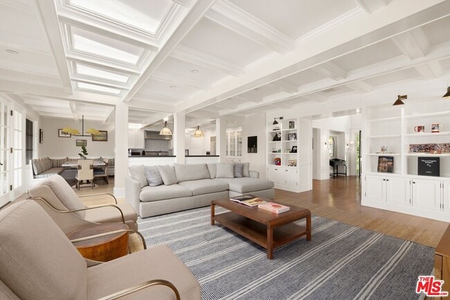 Photo - 521 Spoleto Dr