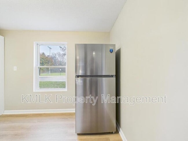 Photo - 9042 Maple Grove Rd