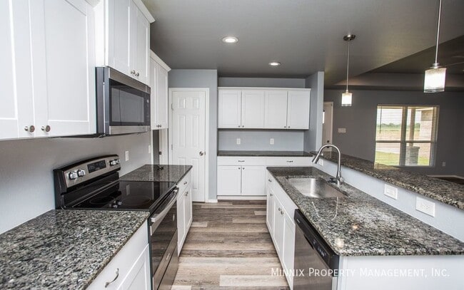 Photo - 8416 11th St