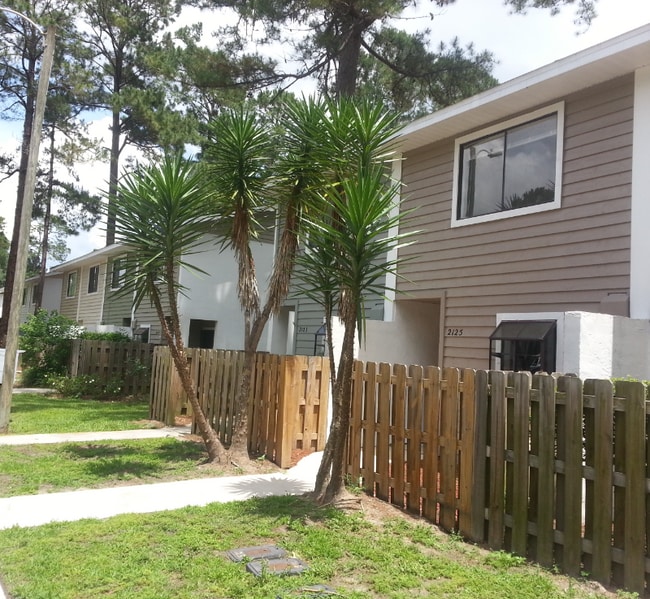 Photo - 2125 SW 39th Way