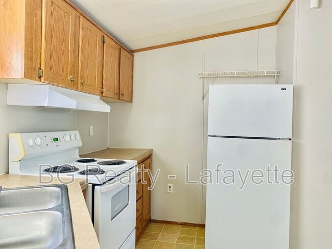 Photo - 280 Par Rd 1-393
