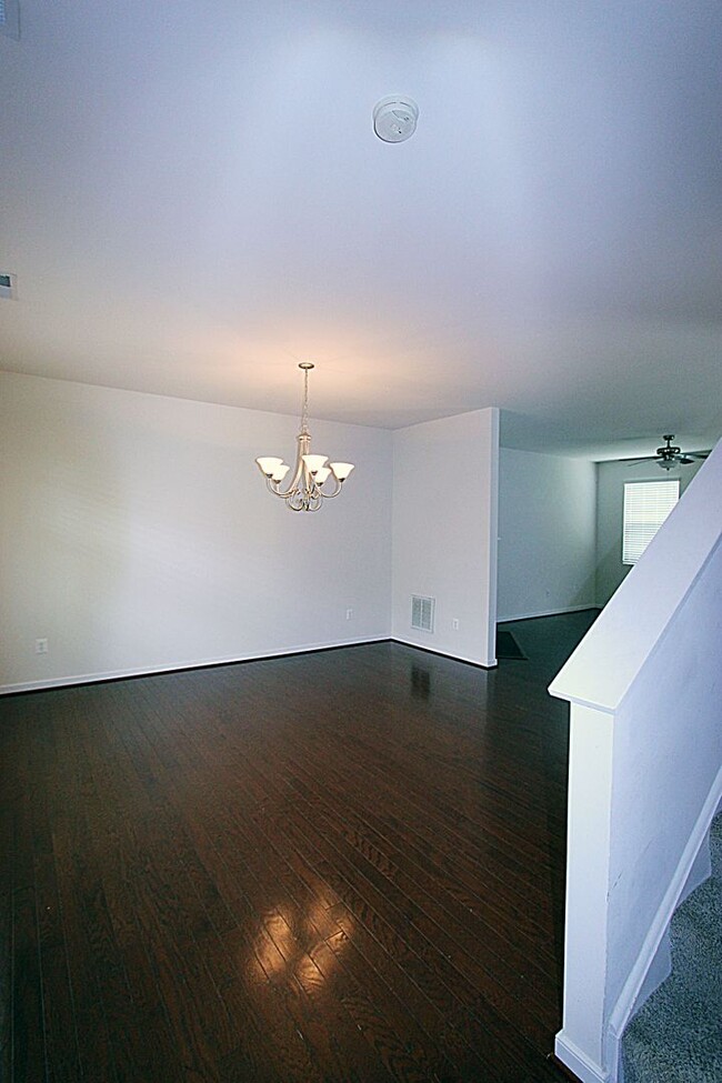 Photo - 134 Braddock Rd