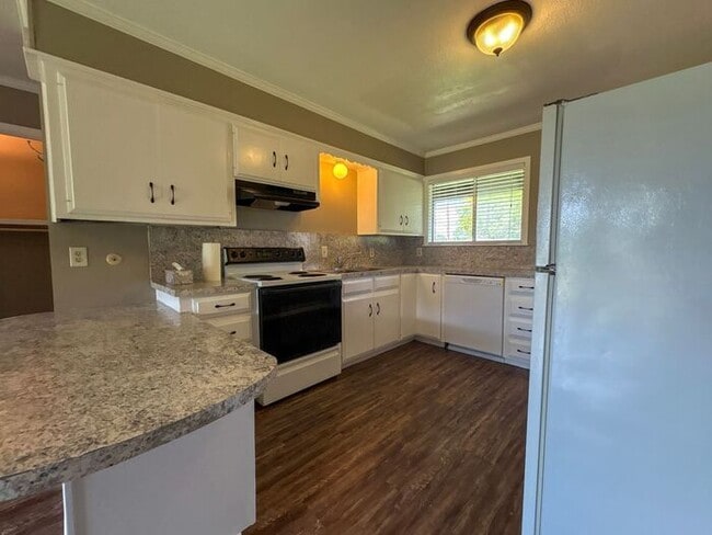 Photo - Tour Today! Studio Apartment in East Tyler...