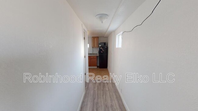 Photo - 756 1/2 Maple Street Unit B Unit B