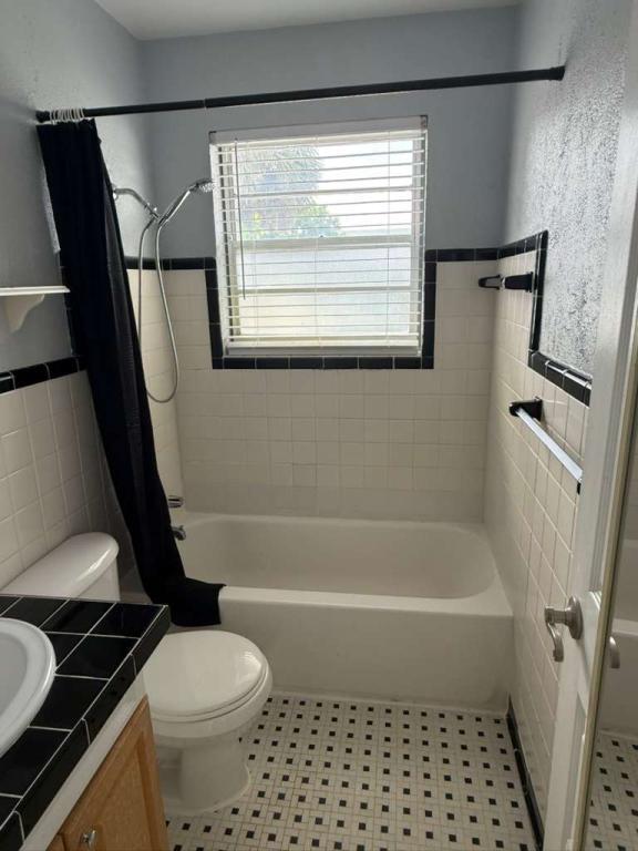 Photo - 140 Frazar Rd