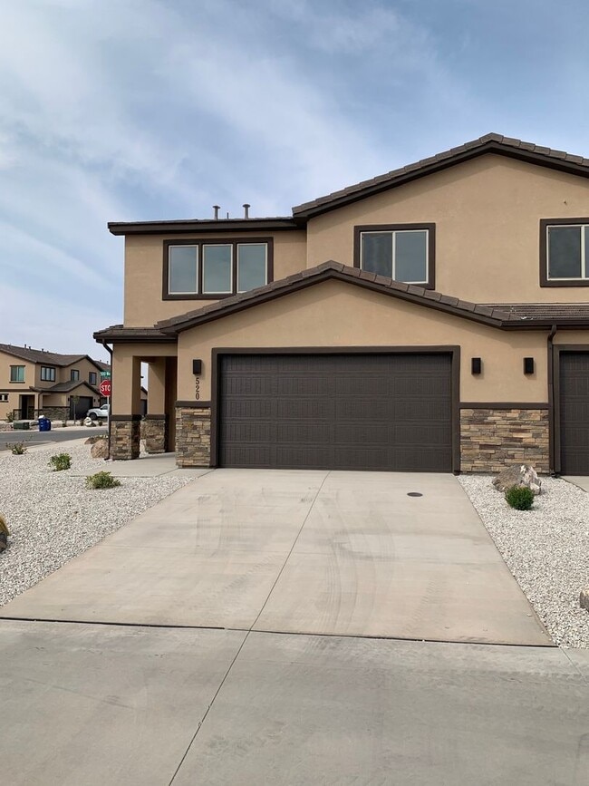 Townhome in Hurricane - Townhome in Hurricane
