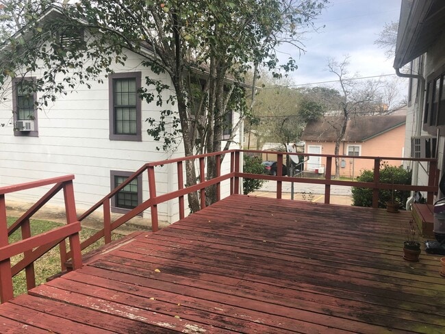 Photo - Two bedroom Apartment close to SHSU
