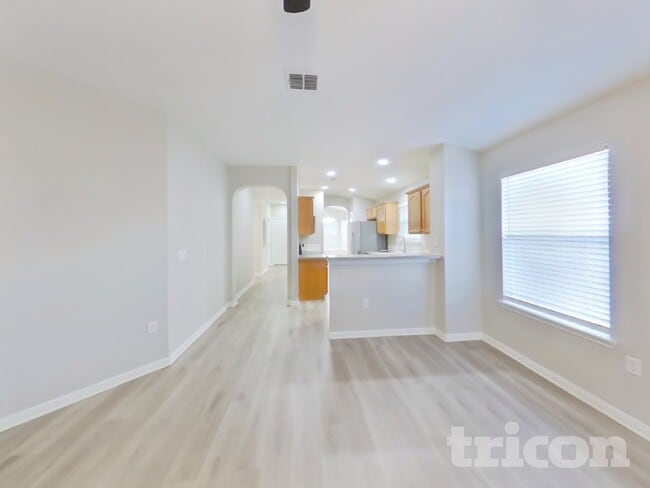 Photo - 6614 Cougar Village