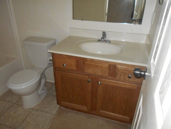 Photo - 521 N Juneau Ave