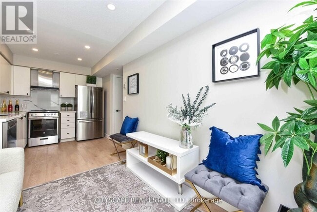 Photo - 4620 Guildwood Way
