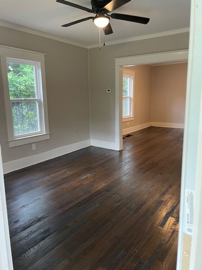 Photo - 2bd/1ba Bungalow Available Now!! Half off ...