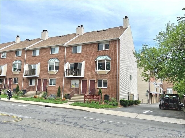 Photo - 101 Grove St Townhome