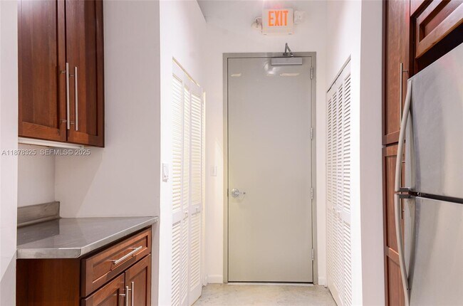 Photo - 250 NW 23rd St Unit 308