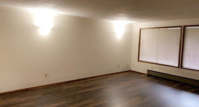 Photo - 105 La Villa Dr