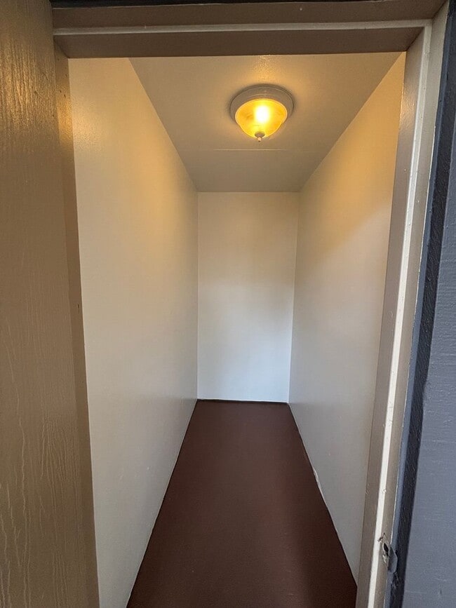 Photo - 104 Brookstone Apartments