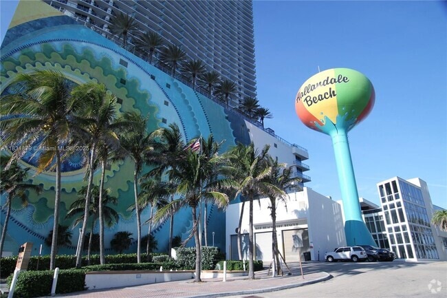 Building Photo - 1801 S Ocean Dr Unit 641 Rental