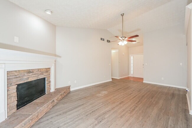 Photo - 85 Butler Bridge Cir