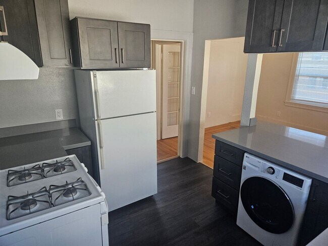 Photo - 4138 Webster St Unit 7