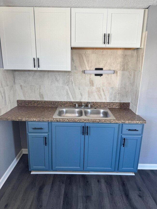 Photo - 1802 W Keefe Ave