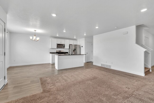 Photo - 480 W 1890 S