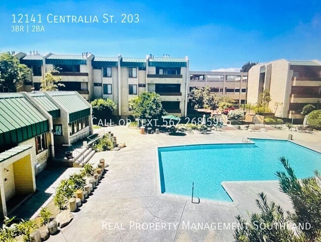 Three Bedroom Two Bath Condo with Parking! - Three Bedroom Two Bath Condo with Parking!