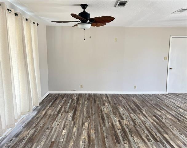 Photo - 209 Red Bird Ln