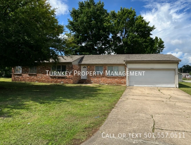 Building Photo - 1303 Overview Dr