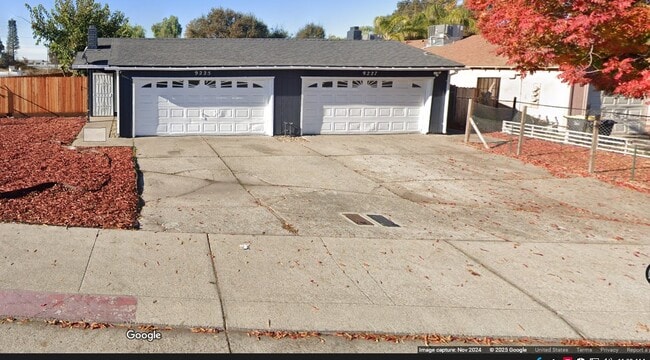 Building Photo - 9227 Kelley Dr Unit 9227 Kelley Dr