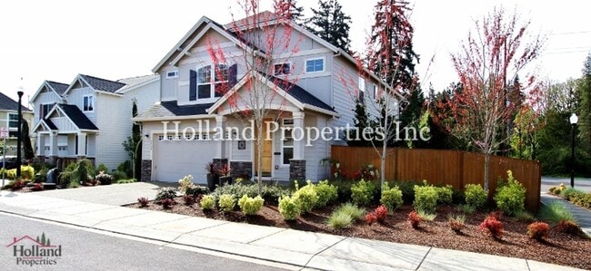 5502 NE Lagos Ct