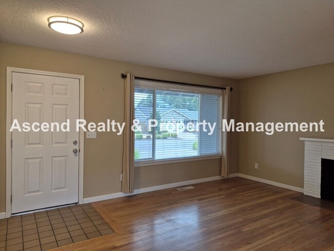 Photo - Available Now Prime Terra Linda Location One Level Home Large Fenced Yard & Attached Garage Walk ...