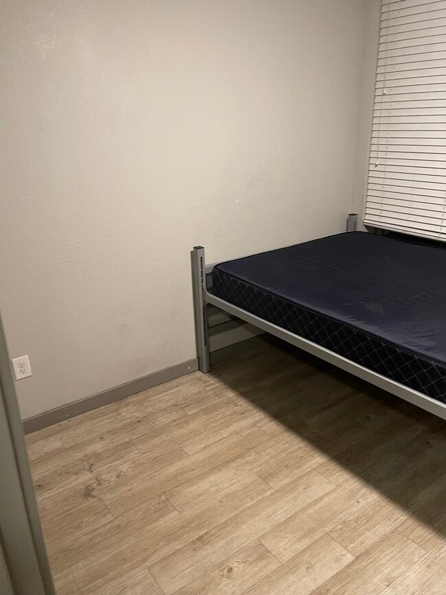 Photo - 565 Hank Aaron Dr SW Unit 523 A