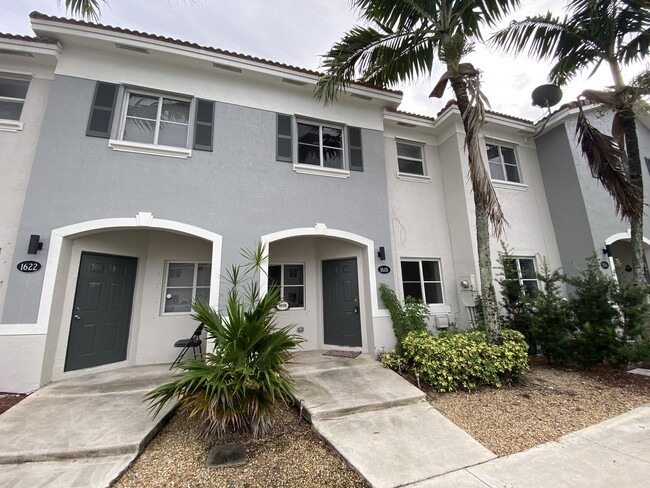 1618 SE 30th St Townhome For Rent in Homestead, FL | ForRent.com