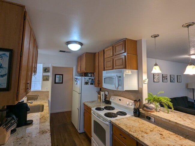 Photo - 257 Ironwood St