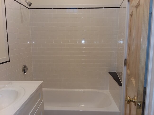 Photo - 144 Calumet St