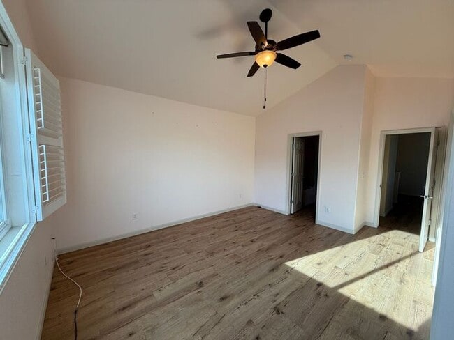 Photo - Modern Two–Primary Suite Townhome w/ 2-Car Garage in Sparks