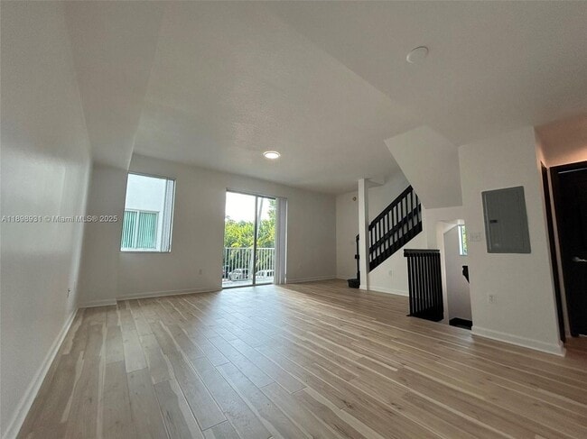 Photo - 2142 Van Buren St Unit TOWNHOUSE