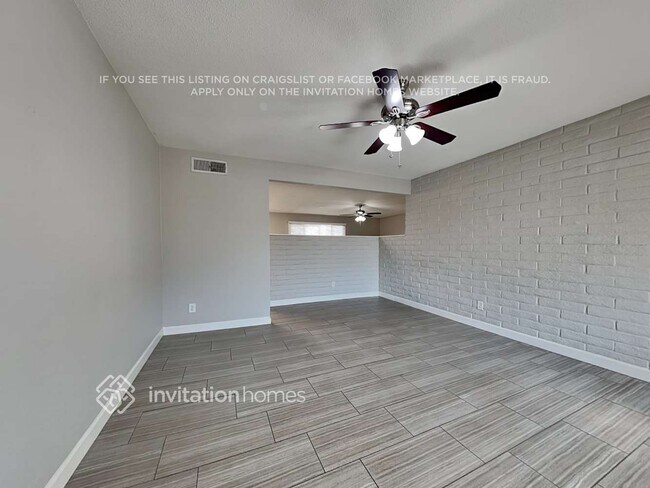 Photo - 1524 E Alameda Dr