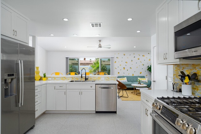 Photo - 2383 E Powell Rd