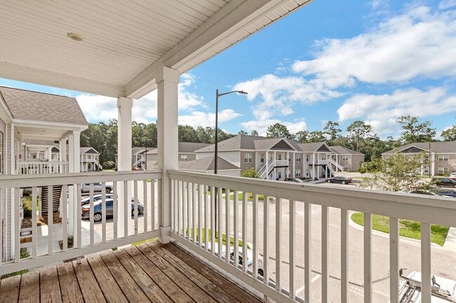 Building Photo - Hickory Grove Apartments