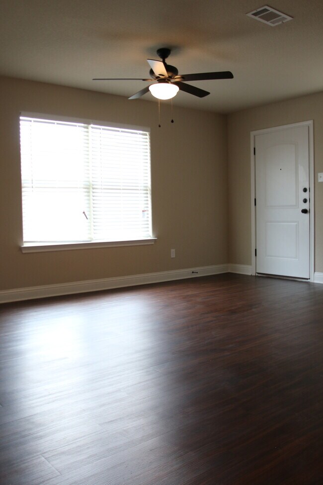 3216-3218 Cherry Lane