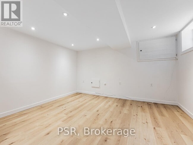 Photo - 371 McRoberts Ave