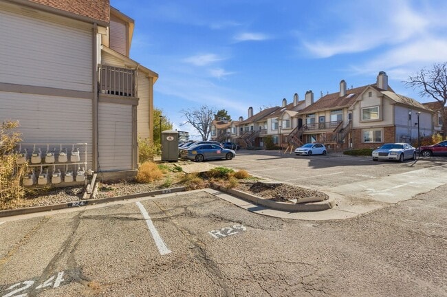 Photo - Open Concept Two Bed Two Bath Townhouse!