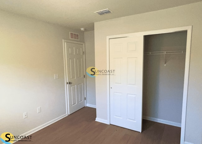 Photo - 1545 Union St W