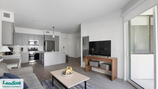 Photo - 9235 W Russell Rd Unit 261.1405065