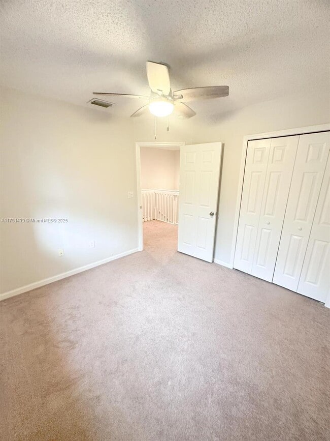 Photo - 203 Maple Ter