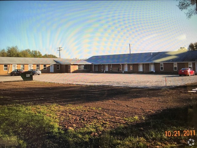 Building Photo - Winkler Village Apartments