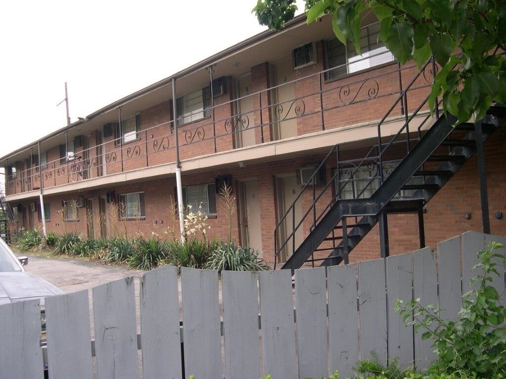 Photo - 35 Parsons Ave